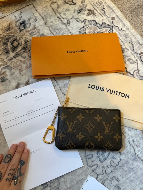 Louis Vuitton Accessories - Louis Vuitton Monogram Canvas Key Pouch S